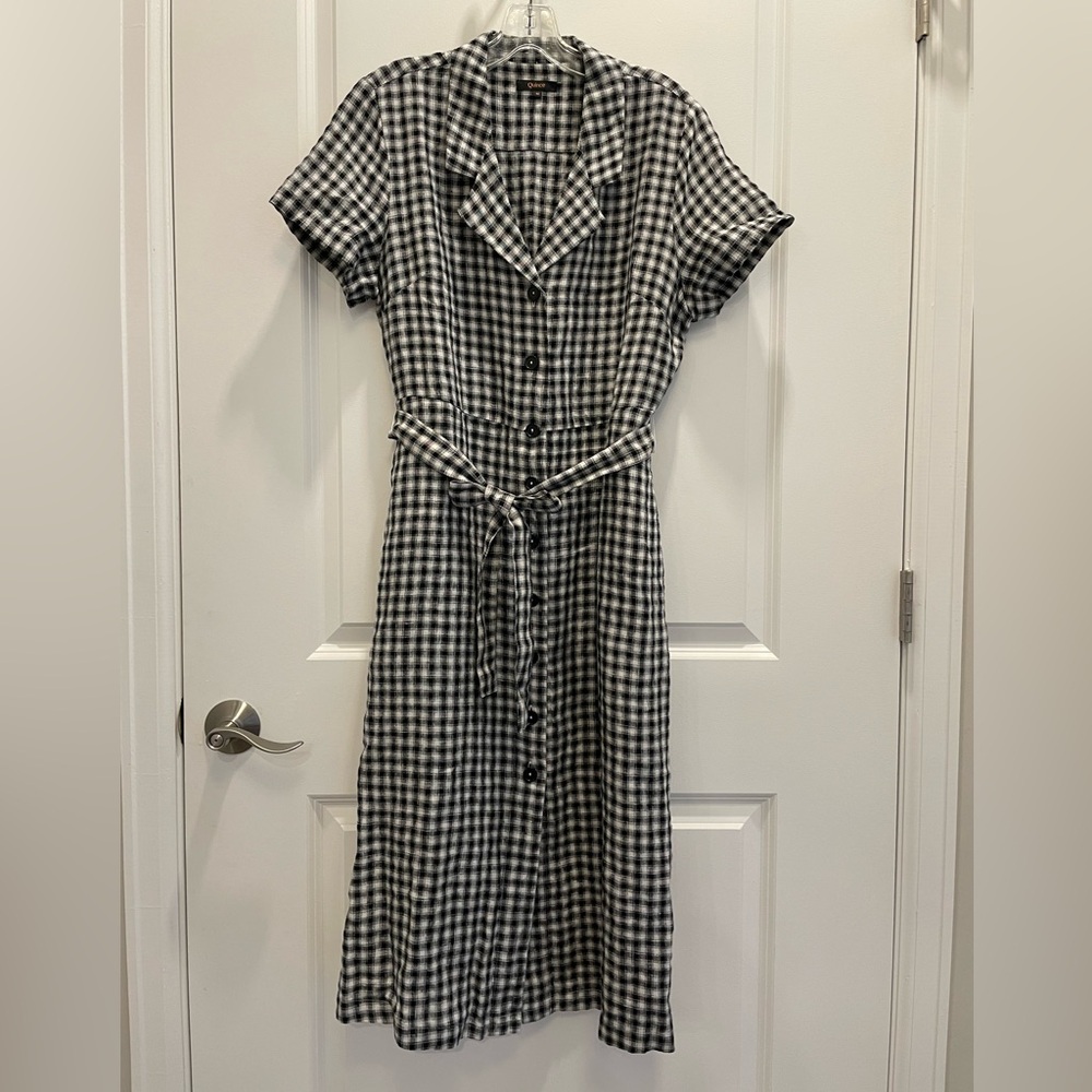 NWOT Medium Linen Short Sleeve Dress